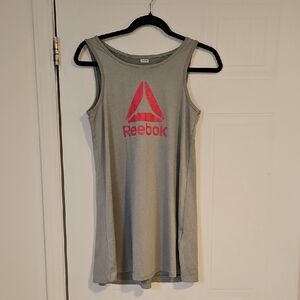 Reebok T Shirt Womens XL gray and pink logo Tank Sleeveless Ladies activewear